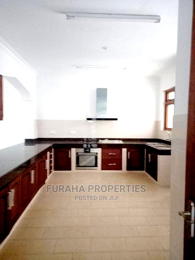 4bdrm Maisonette in Nyali for sale - Image 4