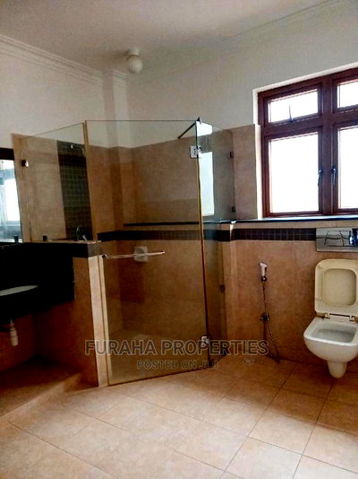 4bdrm Maisonette in Nyali for sale - Image 5