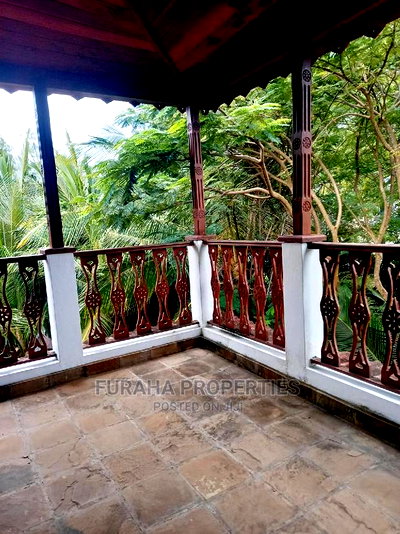 4bdrm Maisonette in Nyali for sale - Image 7