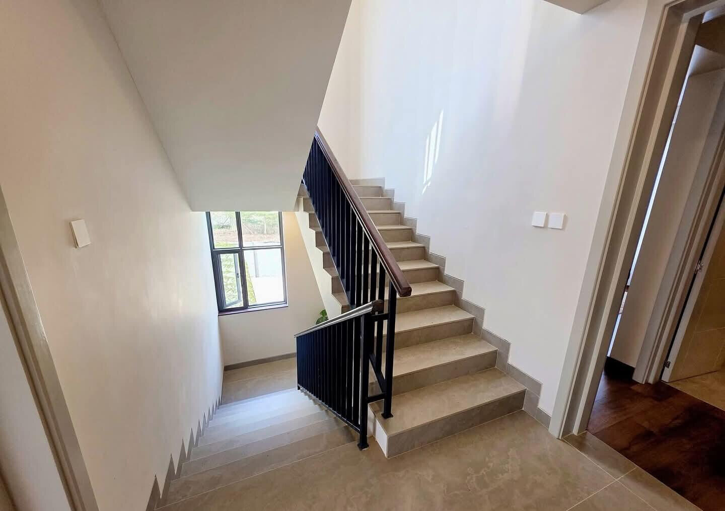4BR Duplex with Rooftop Terrace & Clubhouse – Langata