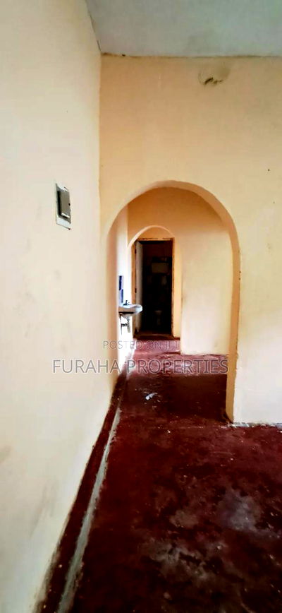 5bdrm Bungalow in Kiembeni for sale - Image 6