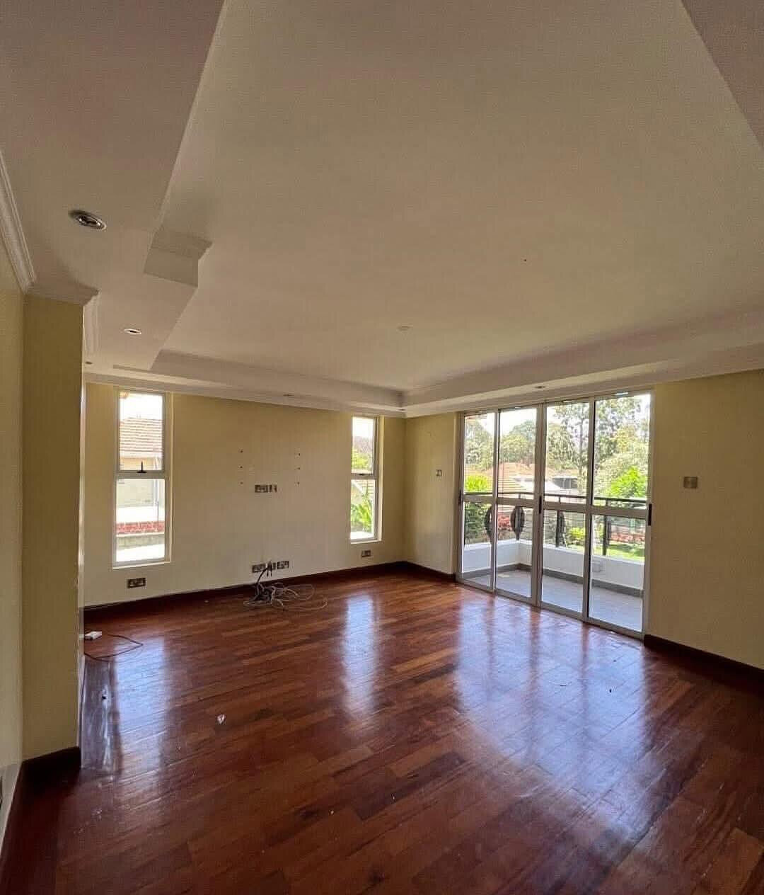 5-Ensuite Townhouse with DSQ & Private Garden – Karen