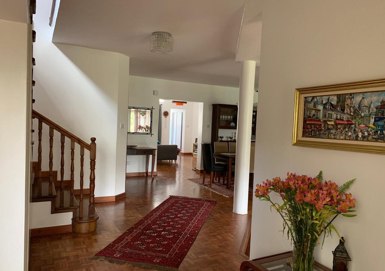 5BR Townhouse with Integrated Appliances & Solar - Kilimani