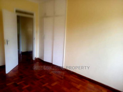 5bdrm Townhouse/Terrace in Mutero, Hardy for Rent - Image 1