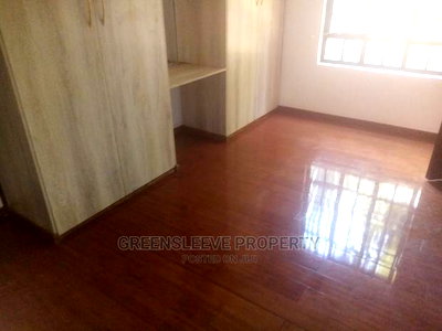 6bdrm Townhouse/Terrace in Kisembe, Hardy for sale - Image 1