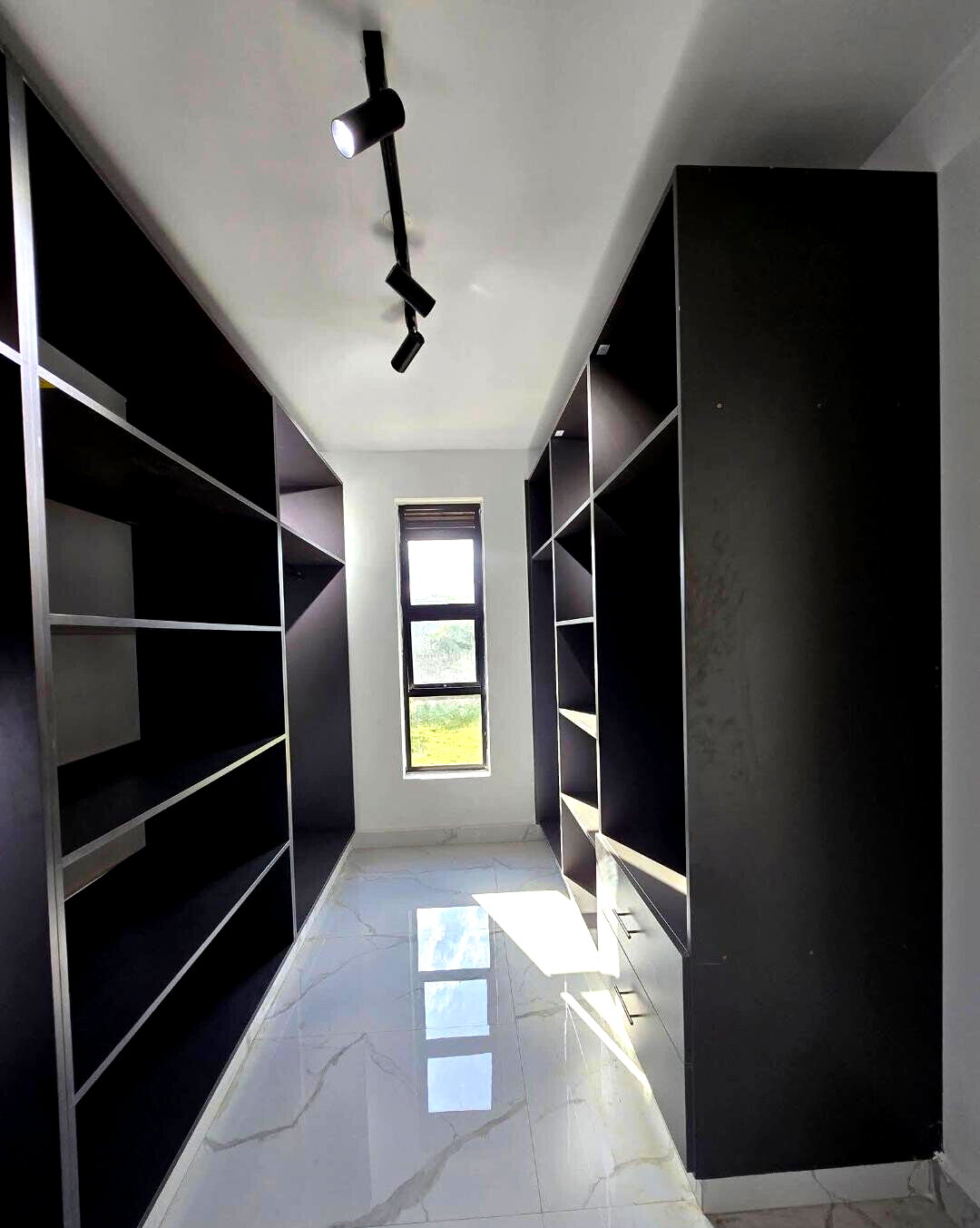 5BR Townhouse with Garden at KSh 22M