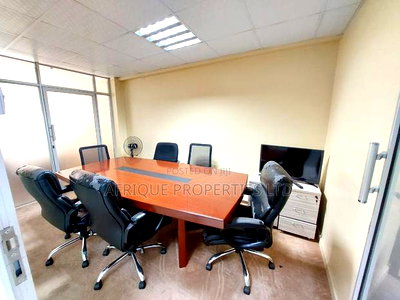 Parkland Spacious Fully Furnished Office to Let - Image 10