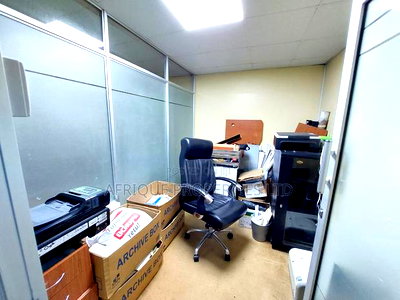 Parkland Spacious Fully Furnished Office to Let - Image 8