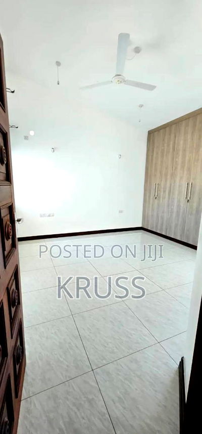 4bdrm Townhouse / Terrace in Nyali Mkomani for rent - Image 20