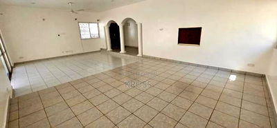 4bdrm Townhouse / Terrace in Nyali Mkomani for rent - Image 4