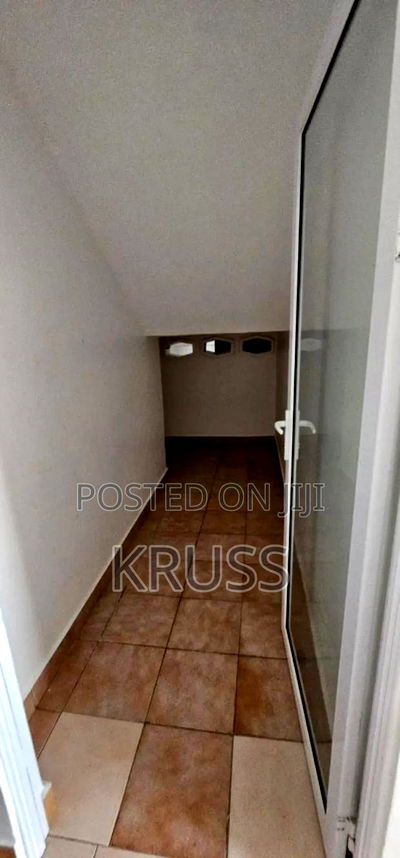 4bdrm Townhouse / Terrace in Nyali Mkomani for rent - Image 7