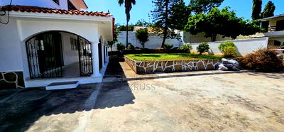 4bdrm Townhouse / Terrace in Nyali Mkomani for rent - Image 2