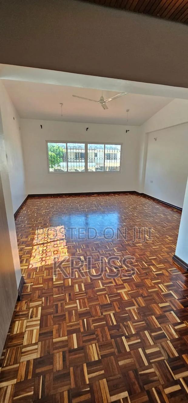 4bdrm Townhouse / Terrace in Nyali Mkomani for rent