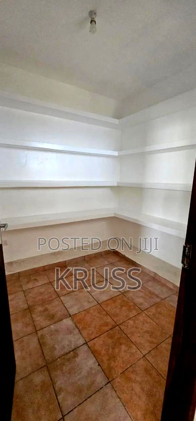 4bdrm Townhouse / Terrace in Nyali Mkomani for rent - Image 9