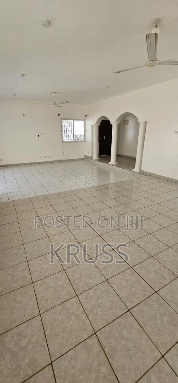 4bdrm Townhouse / Terrace in Nyali Mkomani for rent