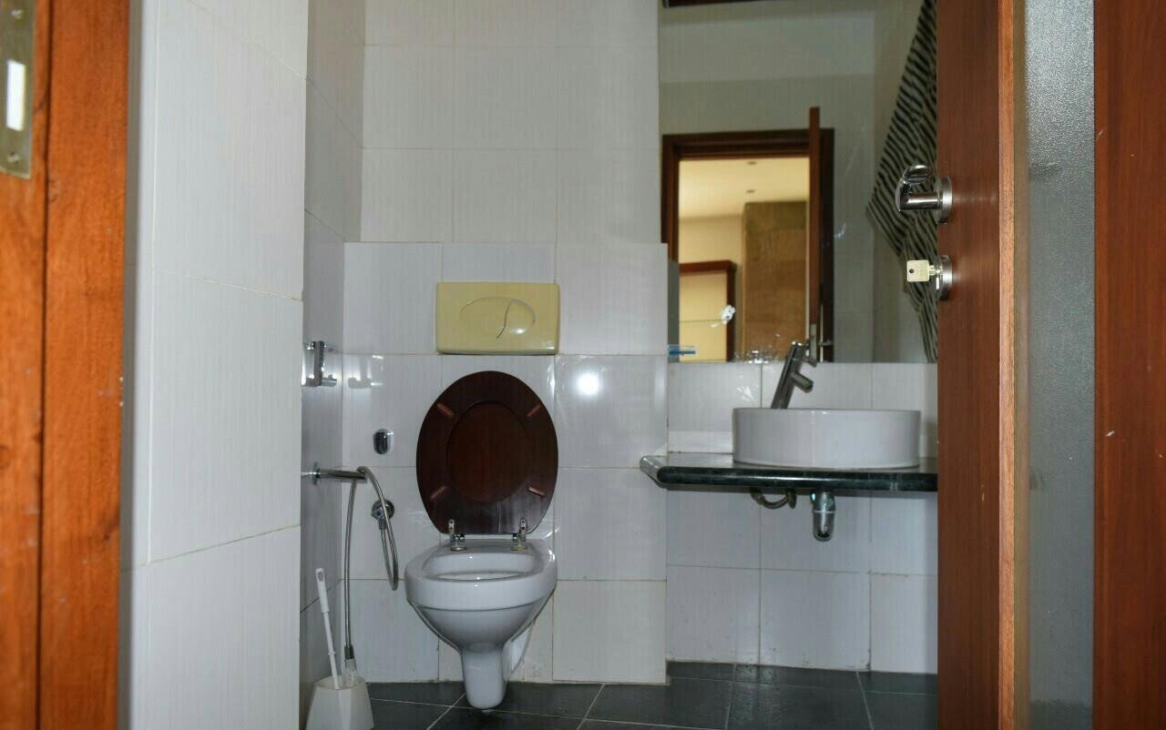 5-Ensuite Maisonette on Half-Acre with DSQ – Karen Plains