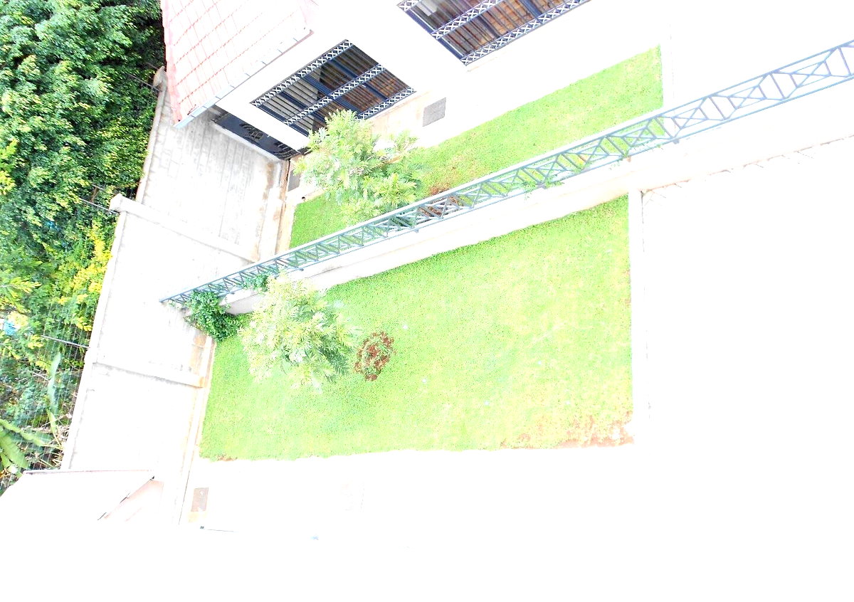 5-Ensuite Townhouse with Dual Fireplaces & Shared Garden - Lavington