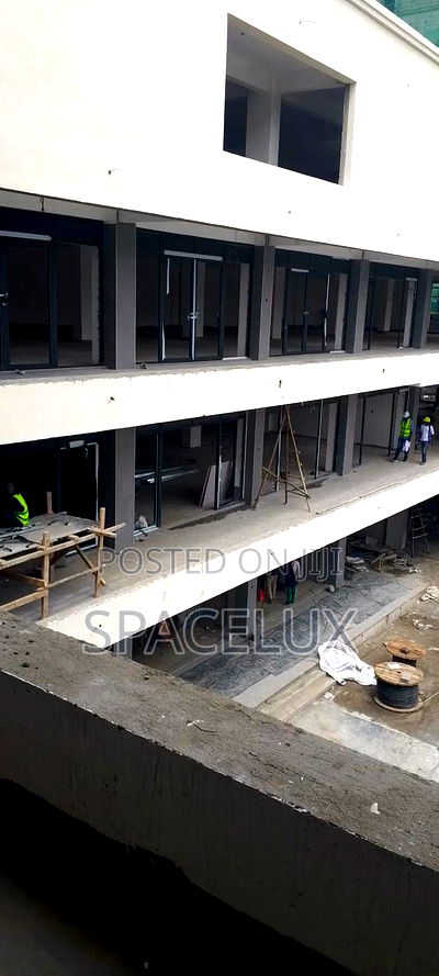 Nice Shops Space - Image 1