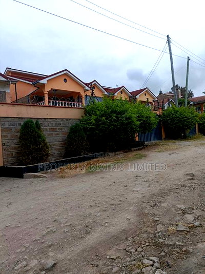 1/8 Acre Plot in Cedar Court- Portland Senior Staff Estate - Image 2