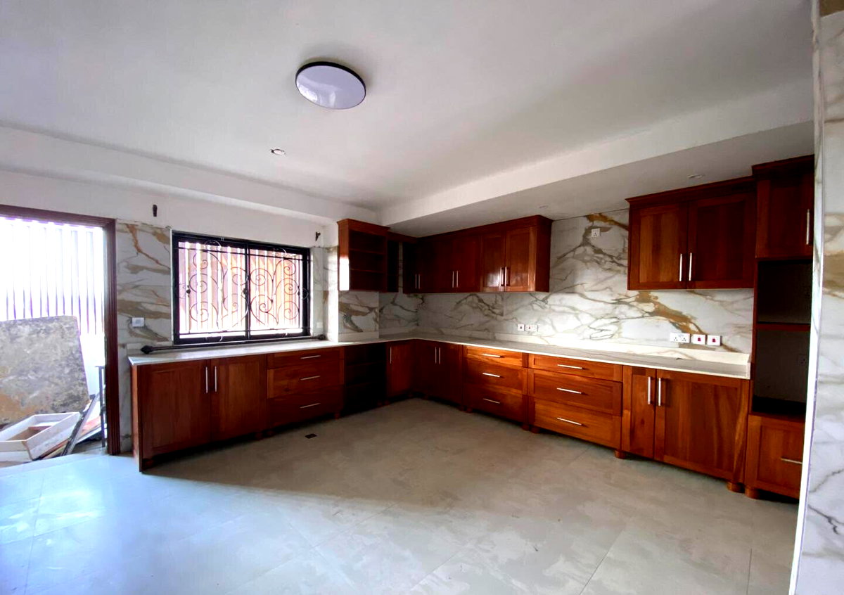 3BR with Custom Finishes & High-Speed Lifts - Kileleshwa