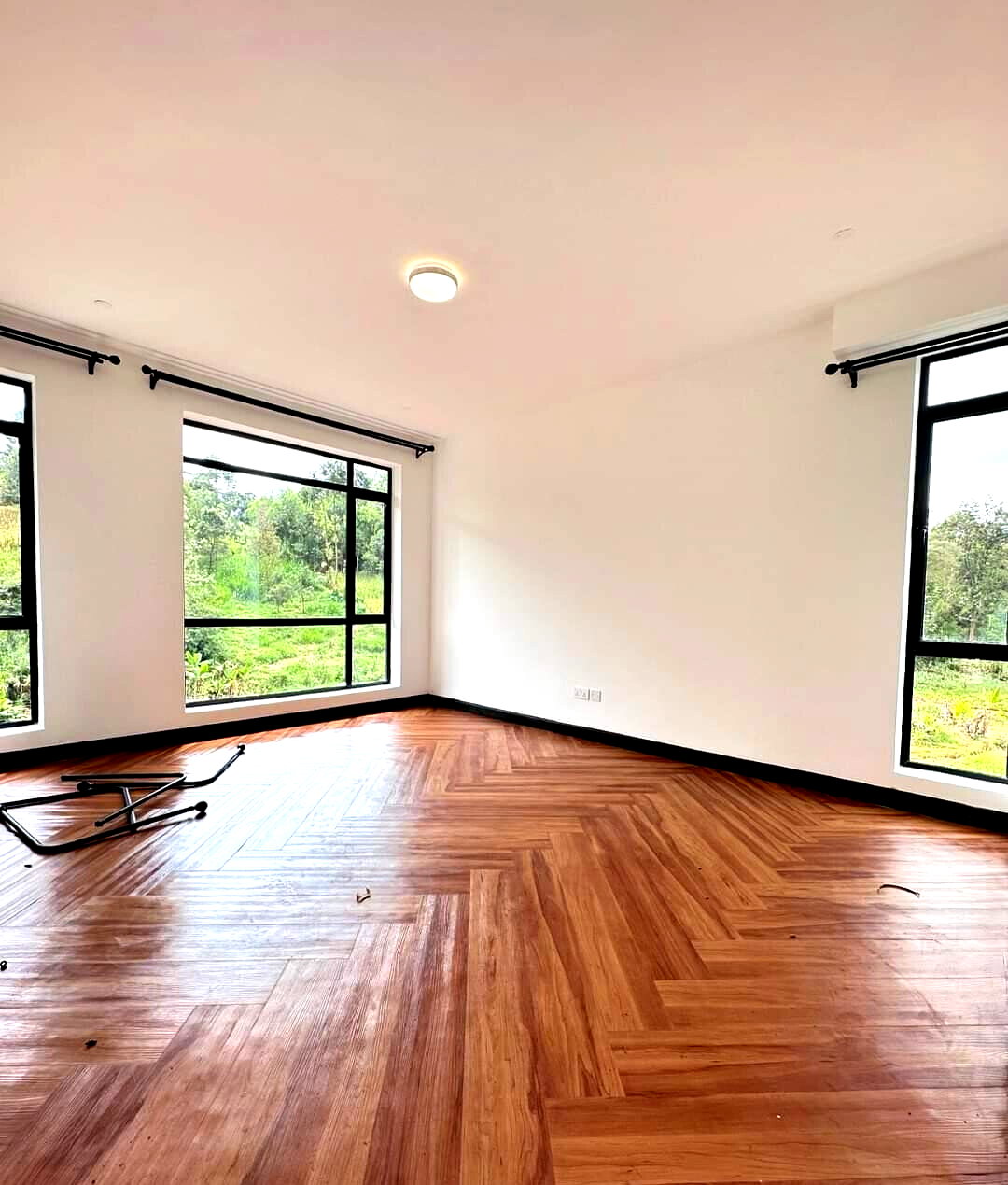 New 4BR En-Suite Townhouse with Pool & DSQ - Kitisuru