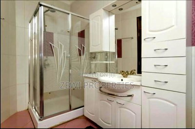 5bdrm Mansion in Gigiri, Runda for sale - Image 7