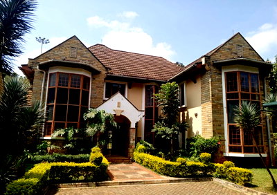 Half-Acre All-Ensuite Home with Sunken Lounge - Runda