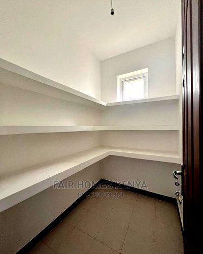 2bdrm Apartment in Hatheru Road, Lavington for rent - Image 3