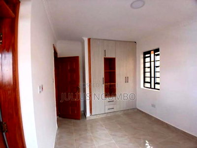 4bdrm Bungalow in Membley for sale - Image 7