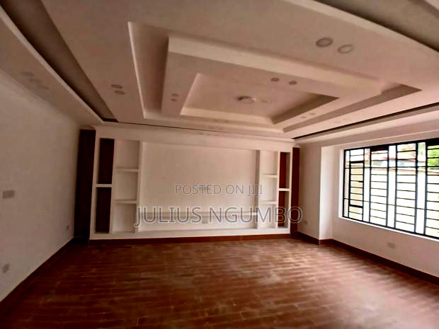 4bdrm Bungalow in Membley for sale