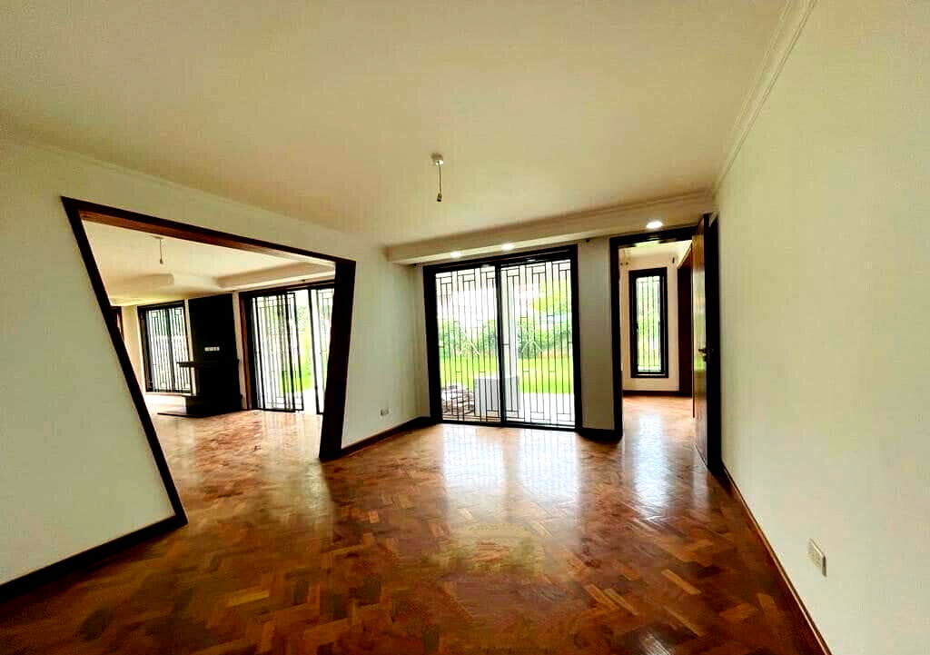 6-Ensuite Townhouse with Jacuzzi & Walk-In Closet - Lavington