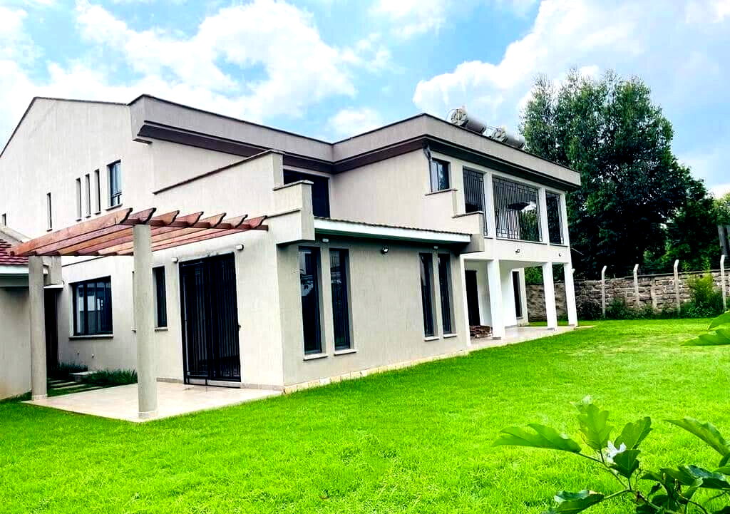 6-Ensuite Townhouse with Jacuzzi & Walk-In Closet - Lavington
