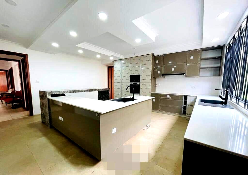 6-Ensuite Townhouse with Jacuzzi & Walk-In Closet - Lavington