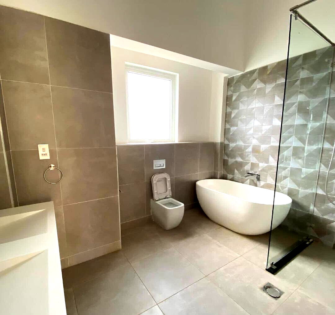 4-Ensuite Townhouse with Gym & Private Garden - Lavington