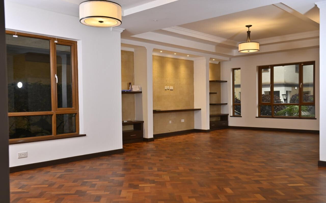 5-Ensuite Townhouse with Solar & Gym Room - Lavington