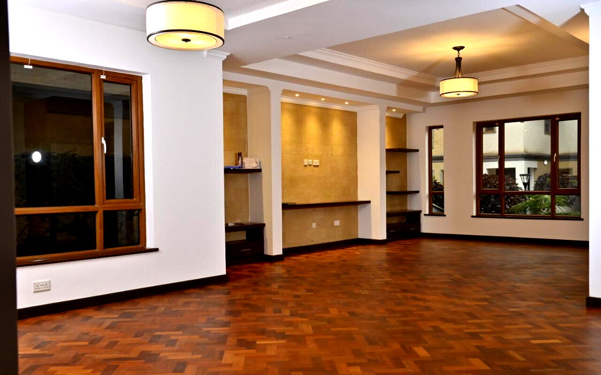 5-Ensuite Townhouse with Solar & Gym Room - Lavington