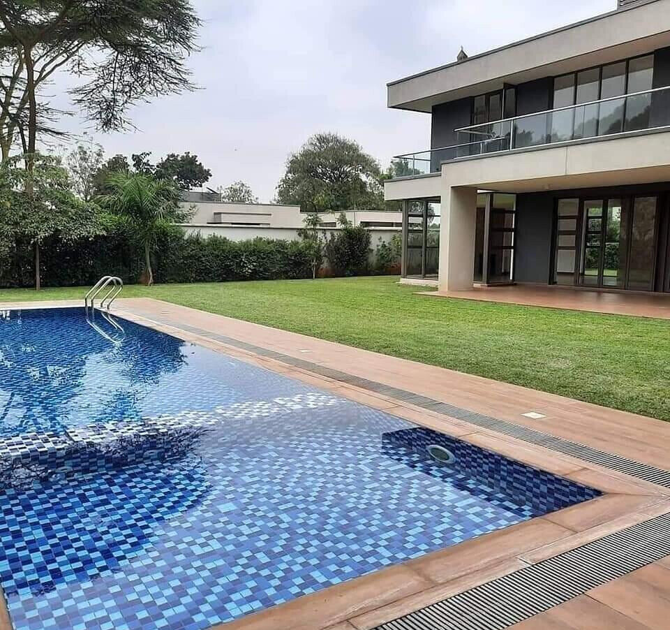 5-Ensuite Townhouse with Private Gym & Pool in UN Green Zone – Karen