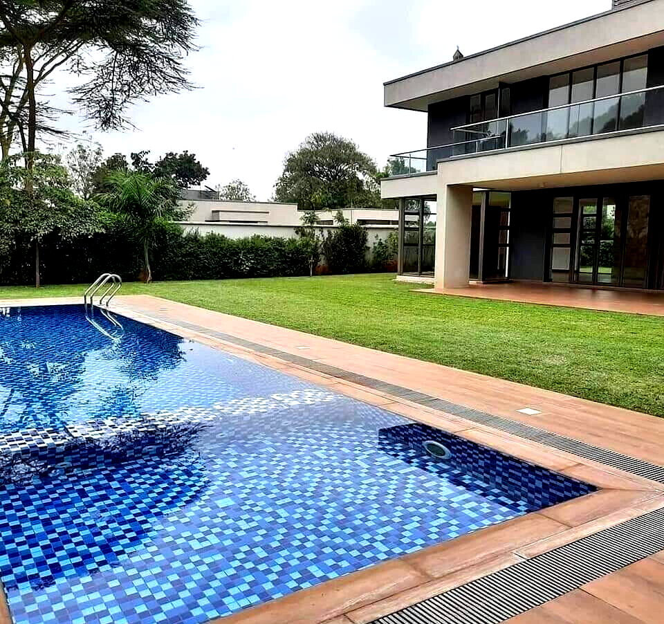 5-Ensuite Townhouse with Private Gym & Pool in UN Green Zone – Karen