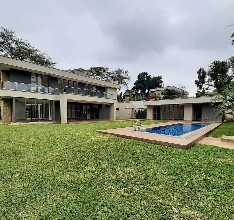 5-Ensuite Townhouse with Private Gym & Pool in UN Green Zone – Karen