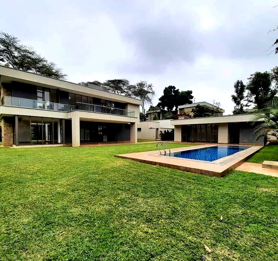 5-Ensuite Townhouse with Private Gym & Pool in UN Green Zone – Karen