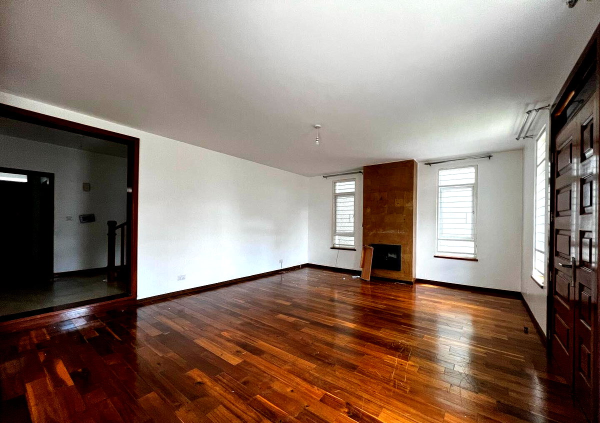 5-Ensuite Townhouse Near Lavington Mall - Family Ready