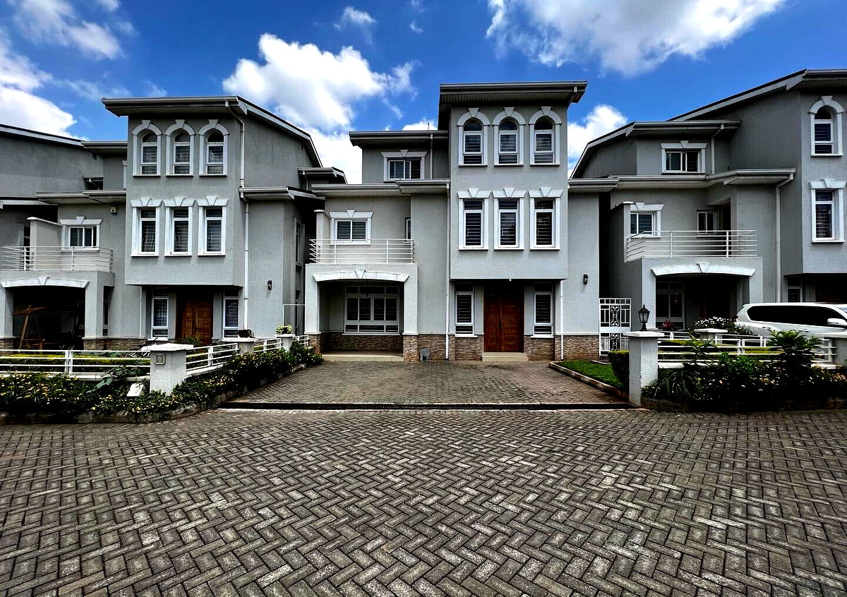 5-Ensuite Townhouse Near Lavington Mall - Family Ready