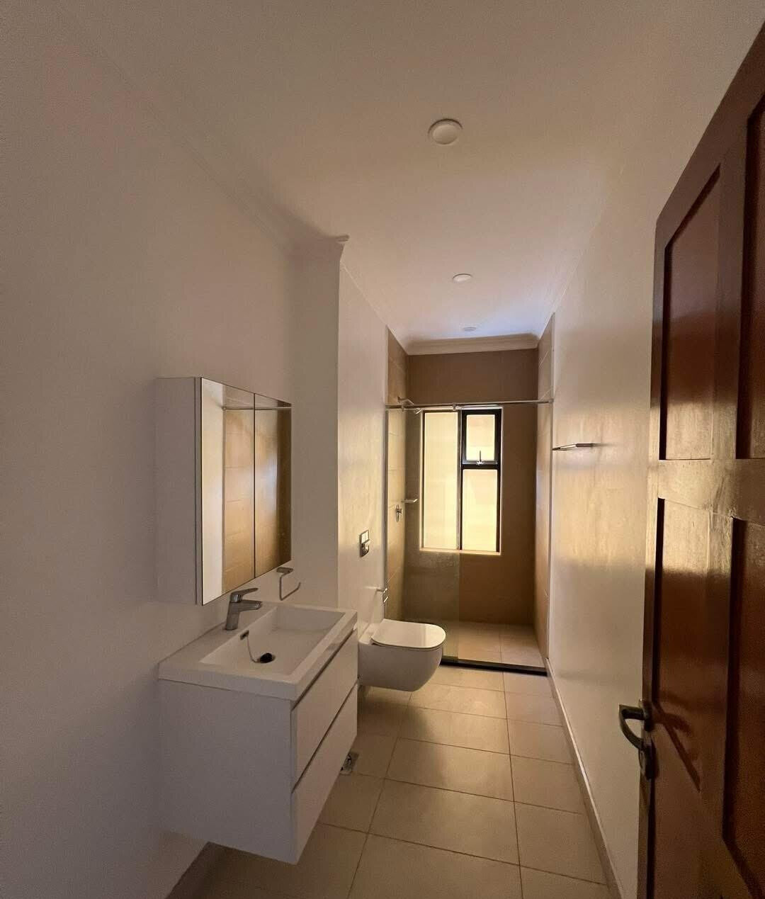 5-Ensuite Townhouse with Private Garden & DSQ - Lavington