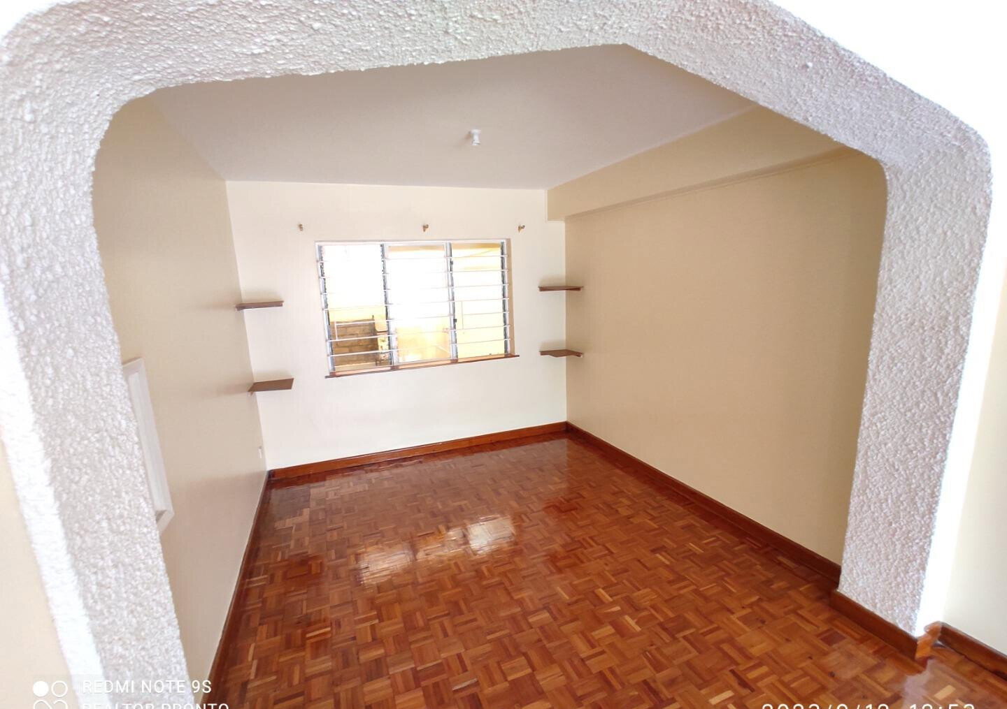 3BR Townhouse with Wooden Floors & DSQ - Kilimani