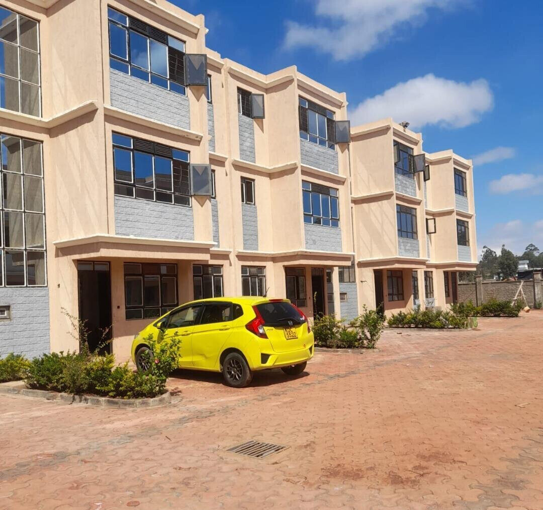 4BR Townhouse with Clubhouse & Solar Heating - Gikambura