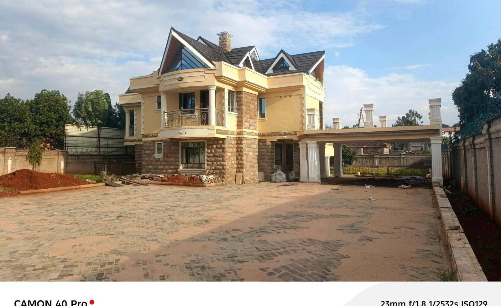 5-Bedroom Townhouse with Suspended Pool & Secret Room - Thome