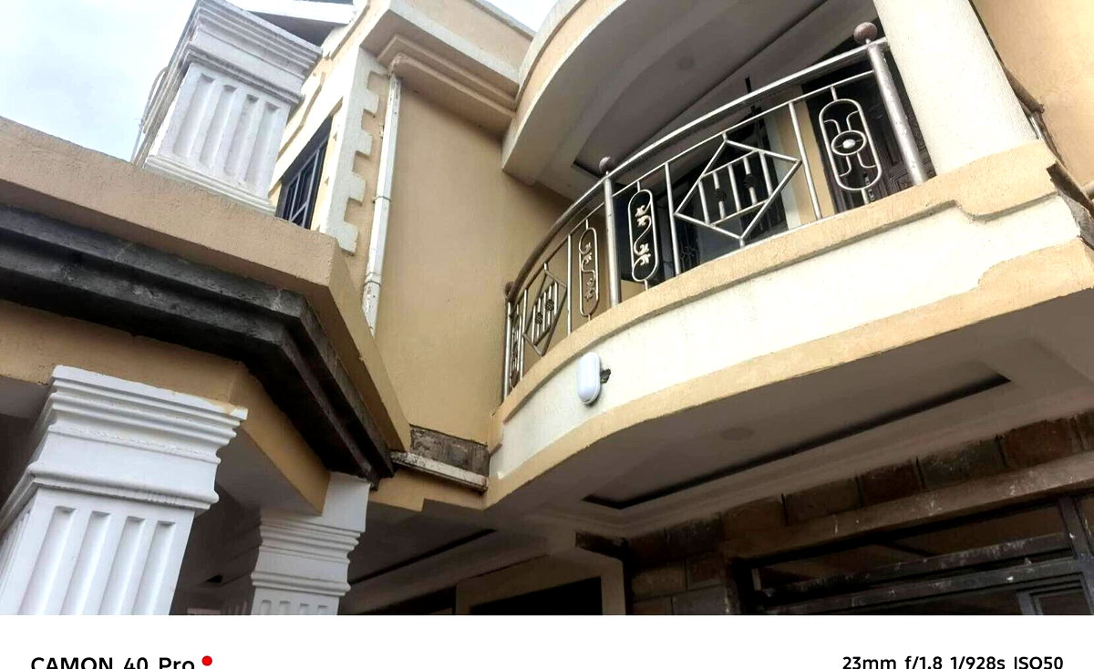 5-Bedroom Townhouse with Suspended Pool & Secret Room - Thome