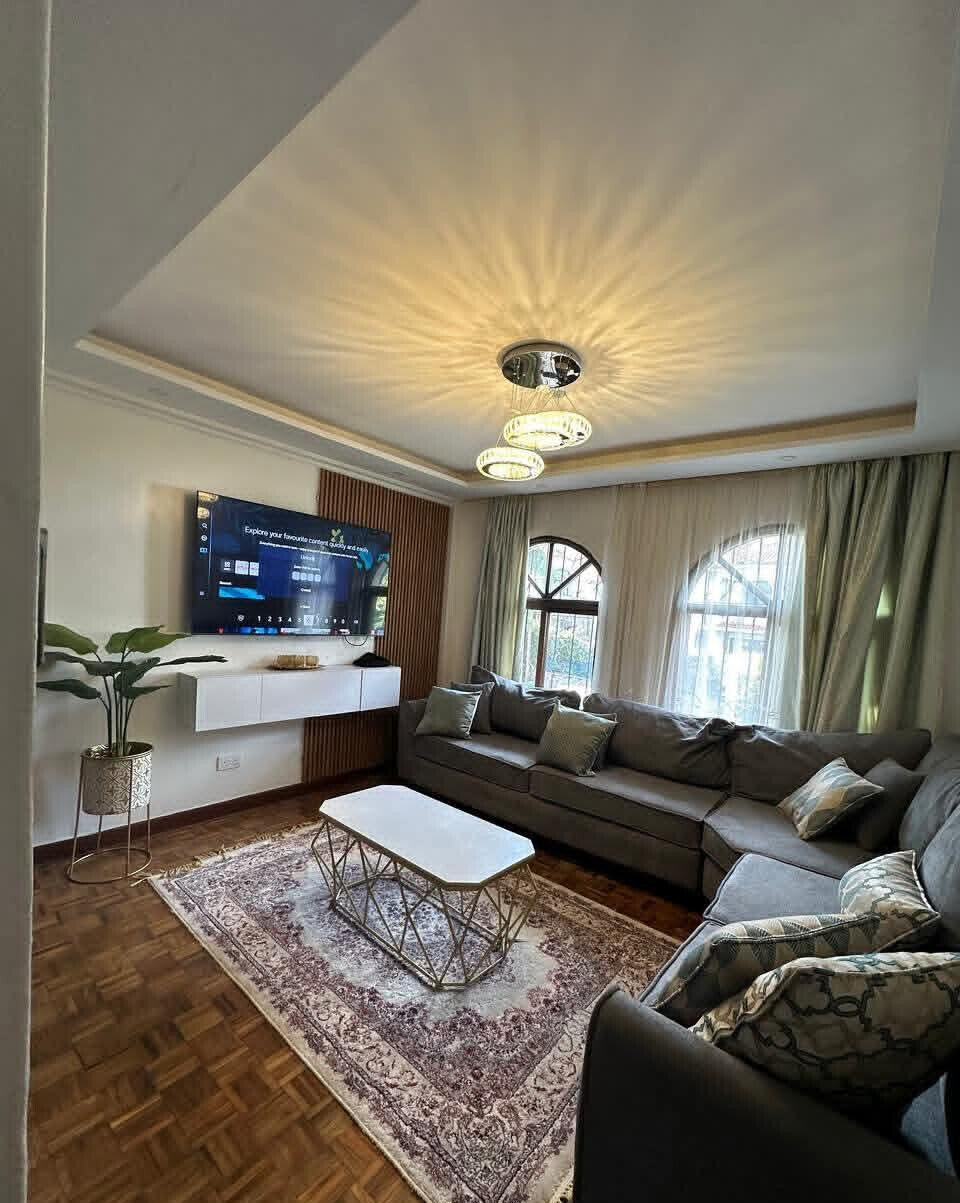 Newly Refurbished 4BR Maisonette with DSQ & Play Area - Kileleshwa