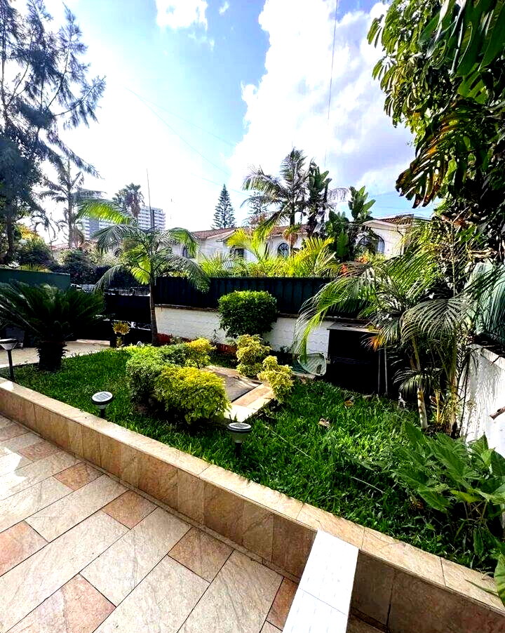 Refurbished 4BR Maisonette with Study & DSQ - Kileleshwa