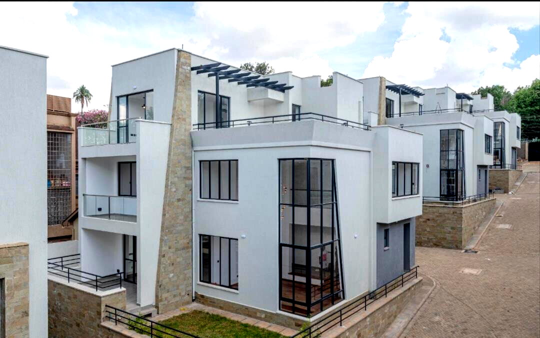 4-Bed Townhouse with Staff Quarters & Private Garden - Lavington
